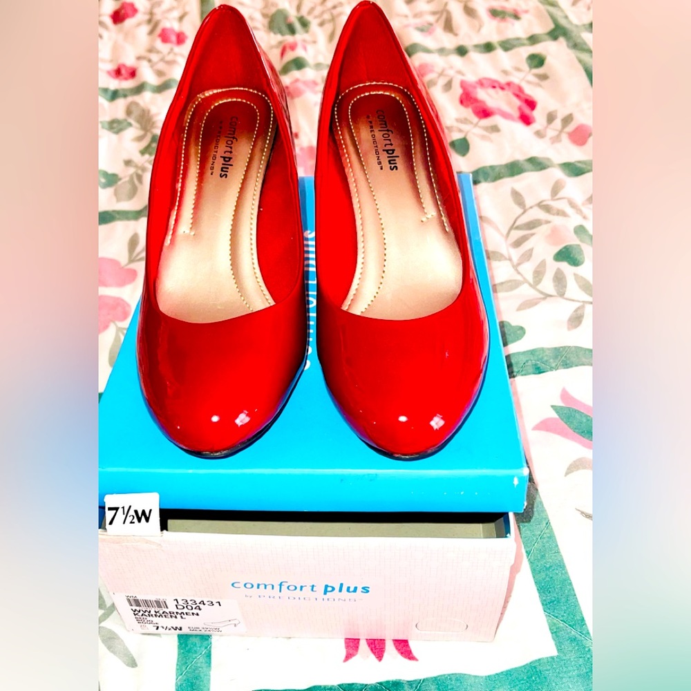 New No Tags Beautiful Comfort Plus Red 👠 by Predictions